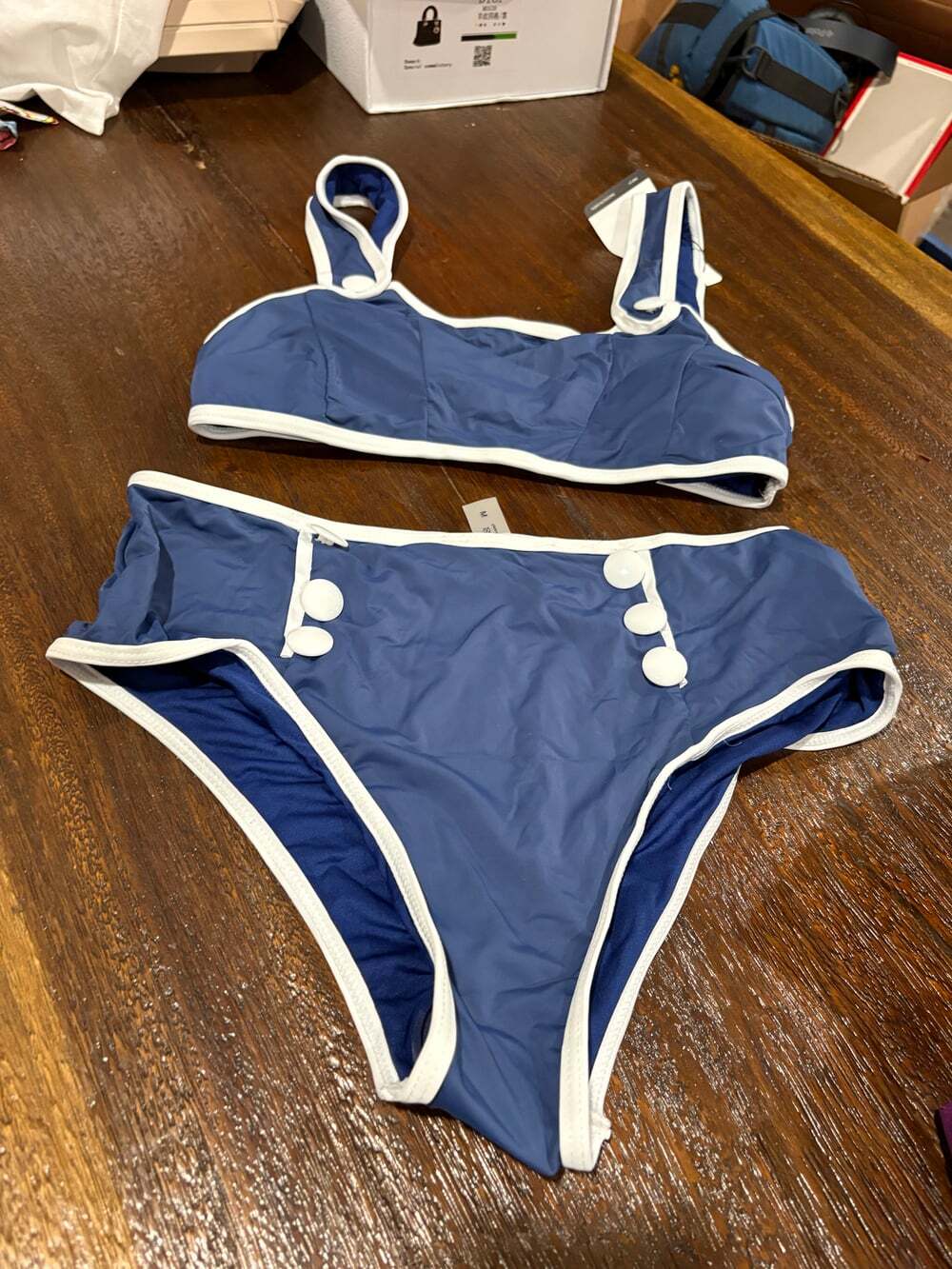 One Fish Ladies 2 pc Binkini swimsuit set Navy & White NEW sz Med M